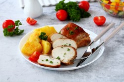 Куриные грудки в соевом соусе на сковороде - шаг 9 Куриные грудки в соевом соусе на сковороде - шаг 9