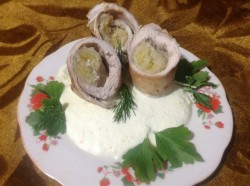 Куриные рулеты с бананом и яблочным соусом - шаг 8
