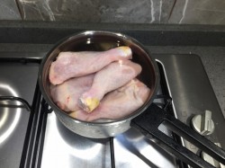 Паштет из куриных окорочков - шаг 2