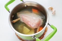 Куриный суп пюре с чесноком - шаг 4 Куриный суп пюре с чесноком - шаг 4