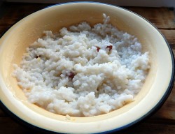 Кутья из риса с изюмом и медом - шаг 5