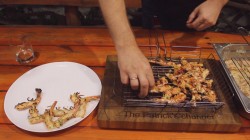 Лангустины на гриле в кунжутном маринаде с имбирем - шаг 3 Лангустины на гриле в кунжутном маринаде с имбирем - шаг 3