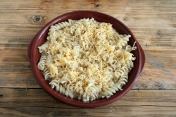 Лапшевник в духовке из макарон с яйцом - шаг 7