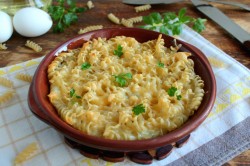 Лапшевник в духовке из макарон с яйцом - шаг 8