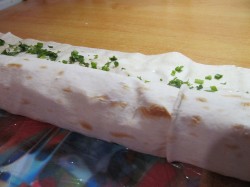 Лаваш с вареной колбасой и плавленым сыром - шаг 9