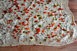 Лаваш с творогом и плавленым сыром в духовке - шаг 6