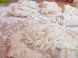 Сырные лепешки за 5 минут - шаг 8