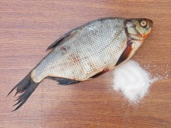 Лещ горячего копчения в домашних условиях - шаг 1 Лещ горячего копчения в домашних условиях - шаг 1