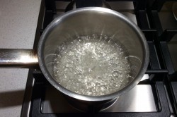 Ликер из черной смородины - шаг 8