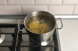 Макароны в сливочном соусе - шаг 2