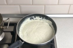 Макароны в сливочном соусе - шаг 6