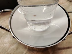 Малосольные огурцы в кастрюле холодным способом - шаг 10 Малосольные огурцы в кастрюле холодным способом - шаг 10