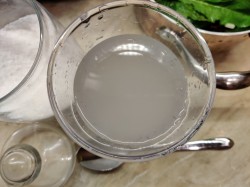 Малосольные огурцы в кастрюле холодным способом - шаг 8 Малосольные огурцы в кастрюле холодным способом - шаг 8