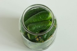 Маринованные огурцы с горчицей на зиму - шаг 3 Маринованные огурцы с горчицей на зиму - шаг 3