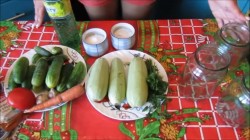 Маринованные огурцы с кабачками на зиму - шаг 1 Маринованные огурцы с кабачками на зиму - шаг 1