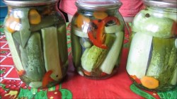 Маринованные огурцы с кабачками на зиму - шаг 5 Маринованные огурцы с кабачками на зиму - шаг 5