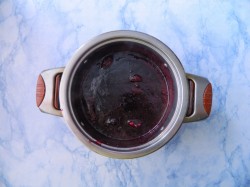 Домашний мармелад из черной смородины - шаг 7