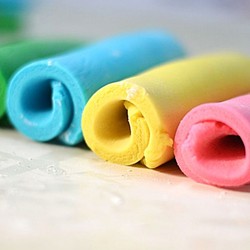 Мастика из желатина и сахарной пудры