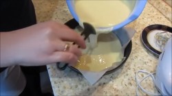 Медовик на кефире с цитрусовым кремом - шаг 3 Медовик на кефире с цитрусовым кремом - шаг 3