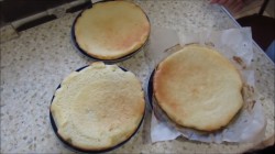 Медовик на кефире с цитрусовым кремом - шаг 4 Медовик на кефире с цитрусовым кремом - шаг 4