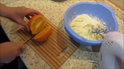 Медовик на кефире с цитрусовым кремом - шаг 5 Медовик на кефире с цитрусовым кремом - шаг 5