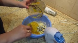 Медовик на кефире с цитрусовым кремом - шаг 6 Медовик на кефире с цитрусовым кремом - шаг 6