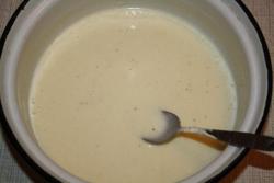 Торт с медом со сметанным кремом в шоколадной глазури - шаг 8 Торт с медом со сметанным кремом в шоколадной глазури - шаг 8