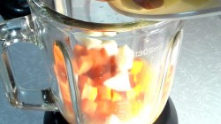 Морковный смузи с яблоком апельсином - шаг 5 Морковный смузи с яблоком апельсином - шаг 5