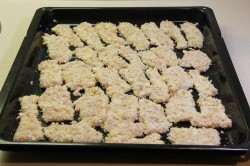 Наггетсы в духовке домашние - шаг 8