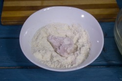 Наггетсы из грудок - шаг 8