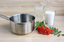 Настойка из красной рябины в домашних условиях на водке - шаг 6 Настойка из красной рябины в домашних условиях на водке - шаг 6