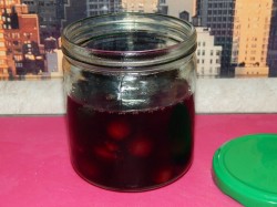 Настойка из крыжовника на водке - шаг 4 Настойка из крыжовника на водке - шаг 4