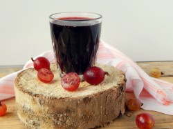 Настойка из крыжовника на водке - шаг 5 Настойка из крыжовника на водке - шаг 5