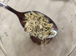 Настойка Келгановка на самогоне - шаг 2 Настойка Келгановка на самогоне - шаг 2