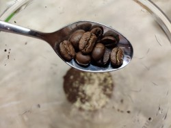 Настойка Келгановка на самогоне - шаг 3 Настойка Келгановка на самогоне - шаг 3