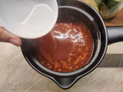 Огурцы в томатном соке на зиму - шаг 6 Огурцы в томатном соке на зиму - шаг 6