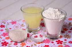 Оладьи на сыворотке пышные без яиц - шаг 1