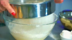 Десертные оладьи с яблоками в кляре - шаг 5 Десертные оладьи с яблоками в кляре - шаг 5