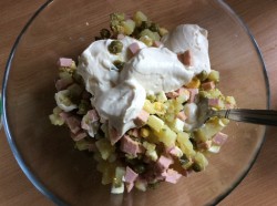 Оливье Lite-версия или просто Самый вкусный из Оливье))) - шаг 7 Оливье Lite-версия или просто Самый вкусный из Оливье))) - шаг 7