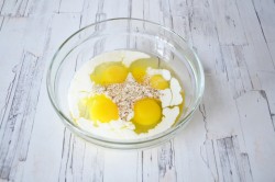 Омлет с беконом - шаг 2