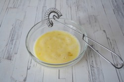 Омлет с беконом - шаг 3