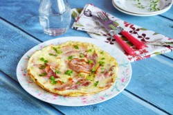 Омлет с беконом - шаг 6