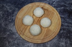 Японские рисовые шарики с сыром - шаг 5 Японские рисовые шарики с сыром - шаг 5