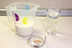 Пышное тесто для пирожков на опаре в духовке универсальное - шаг 1 Пышное тесто для пирожков на опаре в духовке универсальное - шаг 1