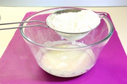 Пышное тесто для пирожков на опаре в духовке универсальное - шаг 3 Пышное тесто для пирожков на опаре в духовке универсальное - шаг 3