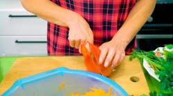 Особая жгучая аджика с болгарским перцем по-сибирски - шаг 2 Особая жгучая аджика с болгарским перцем по-сибирски - шаг 2