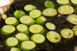 Овощи на решетке на углях - шаг 4