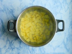 Овощной суп с фрикадельками - шаг 3 Овощной суп с фрикадельками - шаг 3