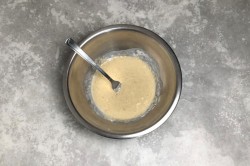 Овсяноблин на кефире - шаг 3