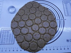 Овсяное печенье по ГОСТ на сливочном масле - шаг 9